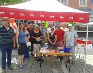 Wahlkampfstand in Bad Wildungen mit Dr. Daniela Sommer