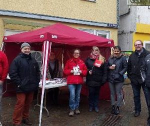 Wahlkampfstand in Frankenberg mit Dr. Daniela Sommer