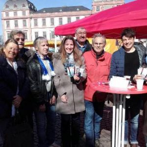Wahlkampfstand in Darmstadt mit Dr. Daniela Sommer
