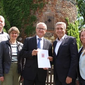 Übergabe Bescheid Kommunalinvestitionsprogramm für Frankenberg mit Dr. Daniela Sommer