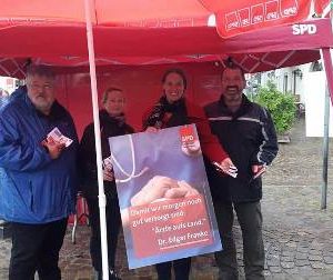 Wahlkampfstand 2017 in Frankenberg mit Dr. Daniela Sommer